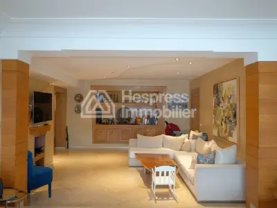Apt 182 m² sans vis à vis 3 chambres