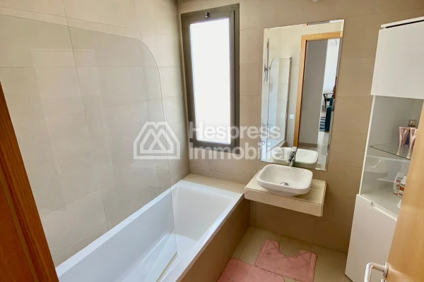 Appartement à louer, 140m² à Marina