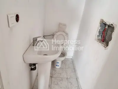 Bureau de 160 à 320 m² 3ème étage proche préfecture