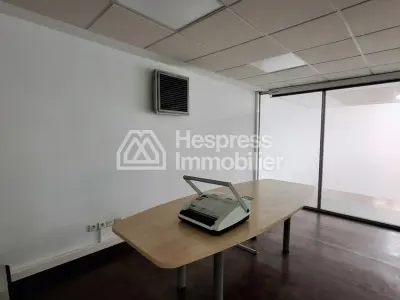 Bureaux de 419 m² 3 TF séparés proche Abdelmoumen