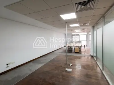 Bureaux de 419 m² 3 TF séparés proche Abdelmoumen