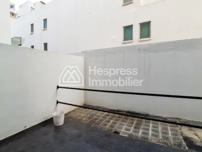 Bureaux de 419 m² 3 TF séparés proche Abdelmoumen