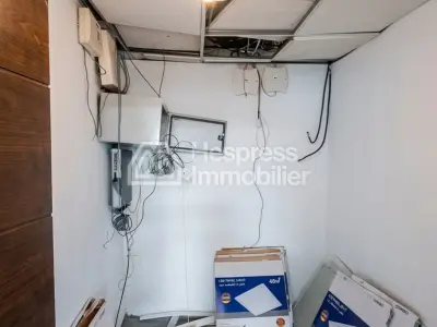 Bureaux de 419 m² 3 TF séparés proche Abdelmoumen