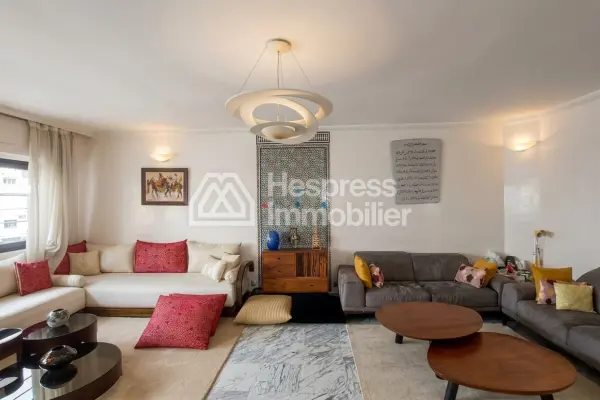 318 m² duplex apartment near Zerktouni, 4 bedrooms