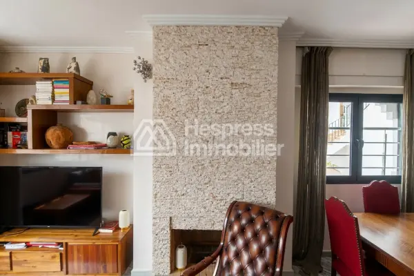 318 m² duplex apartment near Zerktouni, 4 bedrooms