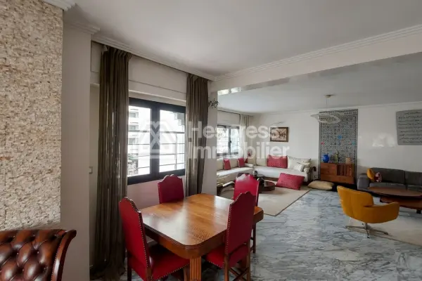 318 m² duplex apartment near Zerktouni, 4 bedrooms