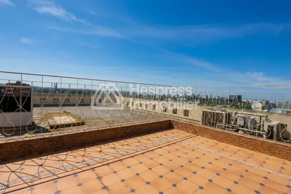 Office 170 m² with adjoining terrace, Zenith tram stop