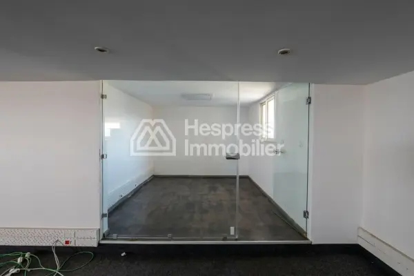 Office 170 m² with adjoining terrace, Zenith tram stop
