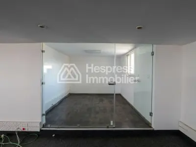 Office 170 m² with adjoining terrace, Zenith tram stop