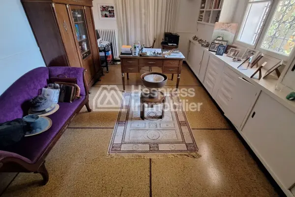 1146 m² Provençal-style villa with 4 bedrooms