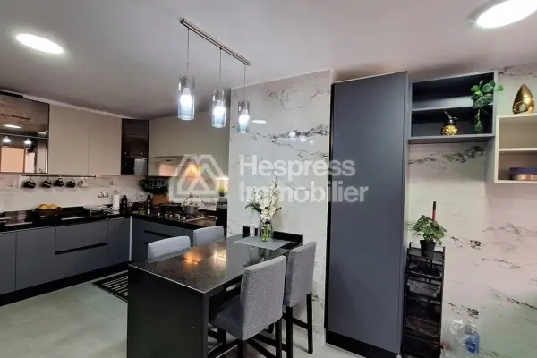 Duplex 197 m² terrace 4 bedrooms near twin