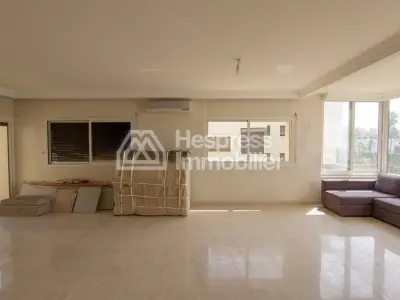 Apt 198 m² 3 chambres terrasse SUD
