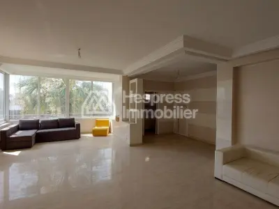 Apt 198 m² 3 chambres terrasse SUD