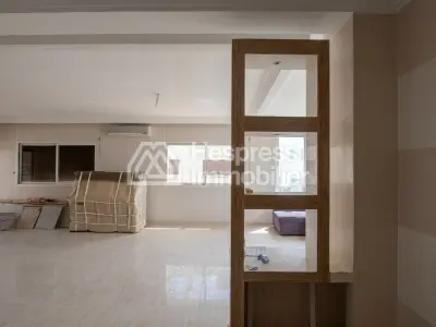Apt 198 m² 3 chambres terrasse SUD