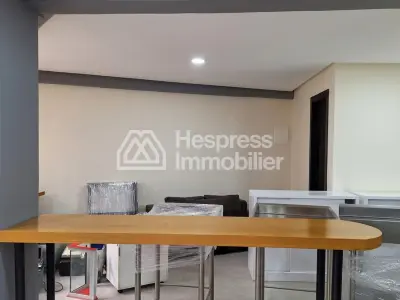 Bureaux de 60 et 98 m² 1er étage neuf