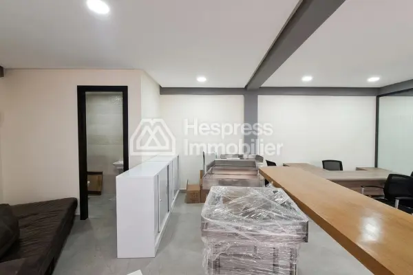 Bureaux de 60 et 98 m² 1er étage neuf