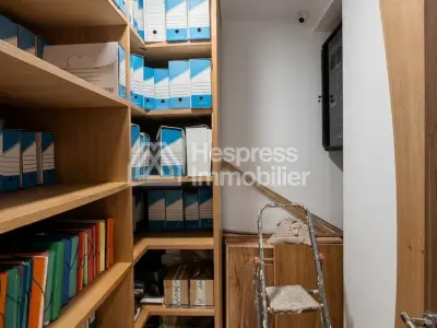 Bureaux de 60 et 98 m² 1er étage neuf
