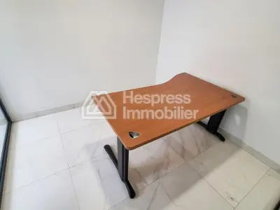 Bureaux de 60 et 98 m² 1er étage neuf