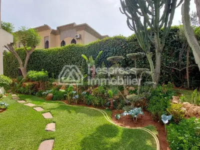 Villa 790 m² 4 chambres plein sud