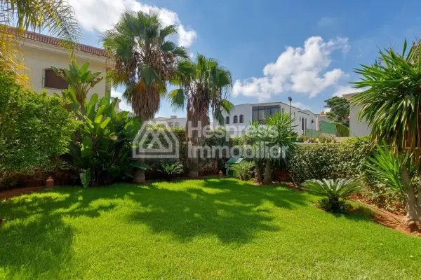 Villa 550 m² angle plein sud Mandarouna 4 chambres