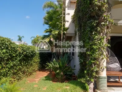 Villa 550 m² angle plein sud Mandarouna 4 chambres