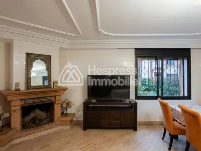 461 m² villa, unfurnished or furnished, south-facing corner, 4 bedrooms