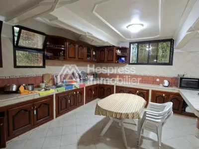 461 m² villa, unfurnished or furnished, south-facing corner, 4 bedrooms