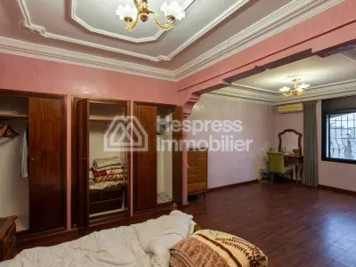 461 m² villa, unfurnished or furnished, south-facing corner, 4 bedrooms