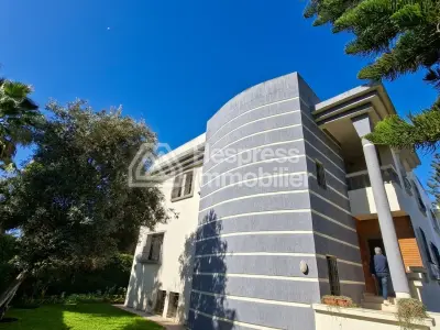 461 m² villa, unfurnished or furnished, south-facing corner, 4 bedrooms