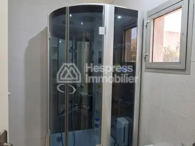 Apartment 75 m² facing south, 2 bedrooms, close to the port