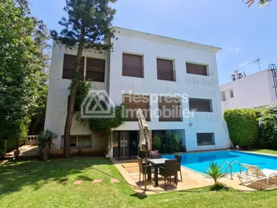 Villa 900 m² usage bureau Anfa proche Kennedy