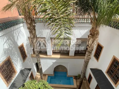 Superbe Riad maison d’hôtes à Marrakech – Médina, proche Jemaa el Fna