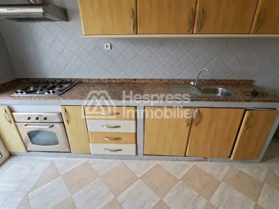Apartment 81 m² 2 bedrooms to renovate Socrate