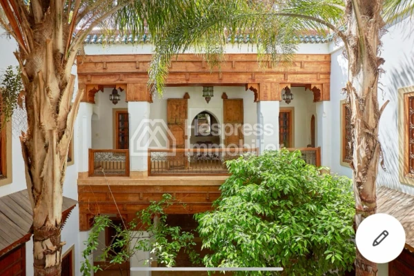 Superbe Riad maison d’hôtes à Marrakech – Médina, proche Jemaa el Fna