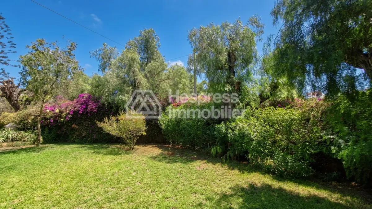 Villa à raser 988 m² Chantilly proche Khattabi