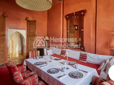 Superbe Riad maison d’hôtes à Marrakech – Médina, proche Jemaa el Fna