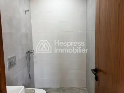 Apt 92 m² neuf 2 chambres Next House CFC