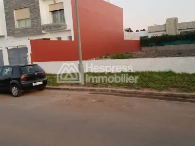 Terrain 688 m² zone villa D3 proche O'brian