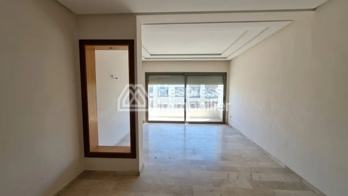 Apartment 105 m² 2 bedrooms facing south