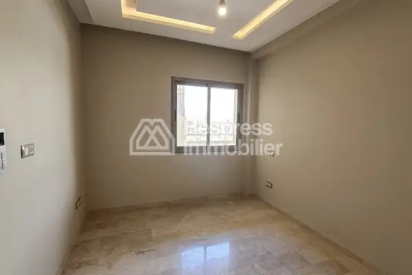 Apartment 105 m² 2 bedrooms facing south