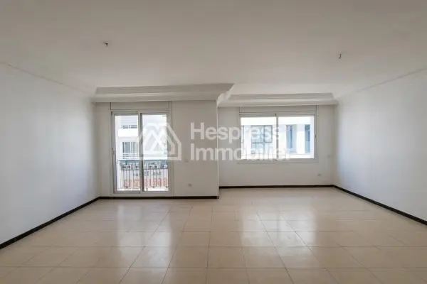 Apartment 165 m² 3 bedrooms to renovate