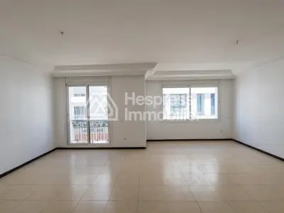 Apartment 165 m² 3 bedrooms to renovate