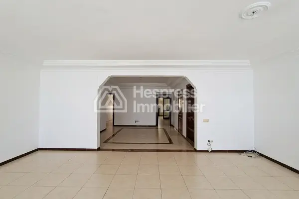 Apartment 165 m² 3 bedrooms to renovate