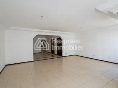Apartment 165 m² 3 bedrooms to renovate