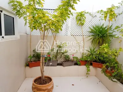 Apt 289 m² 4 chambres refait à neuf
