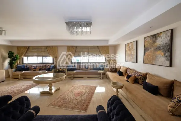 Apt 289 m² 4 chambres refait à neuf