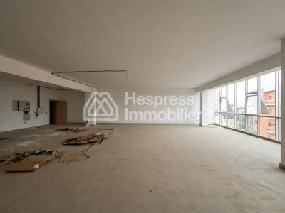 Bureaux de 200 à 4000 m²