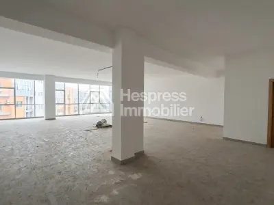 Bureaux de 200 à 4000 m²