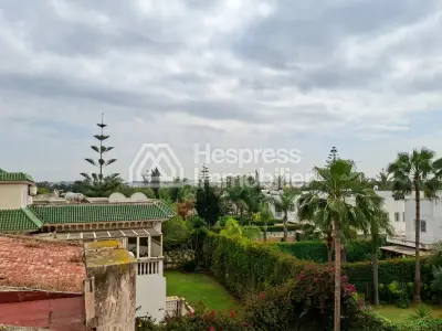 Villa 1061 m² 8 chambres plein sud calme