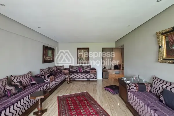 Furnished 3-bedroom apartment, 140 m²
